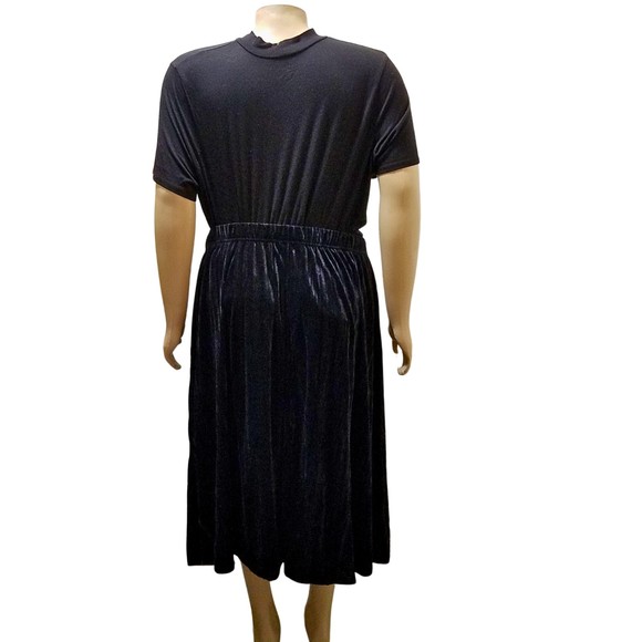 Woman Within Black Crushed Velvet Maxi Skirt Size 22/24 (1X) - Picture 3 of 5